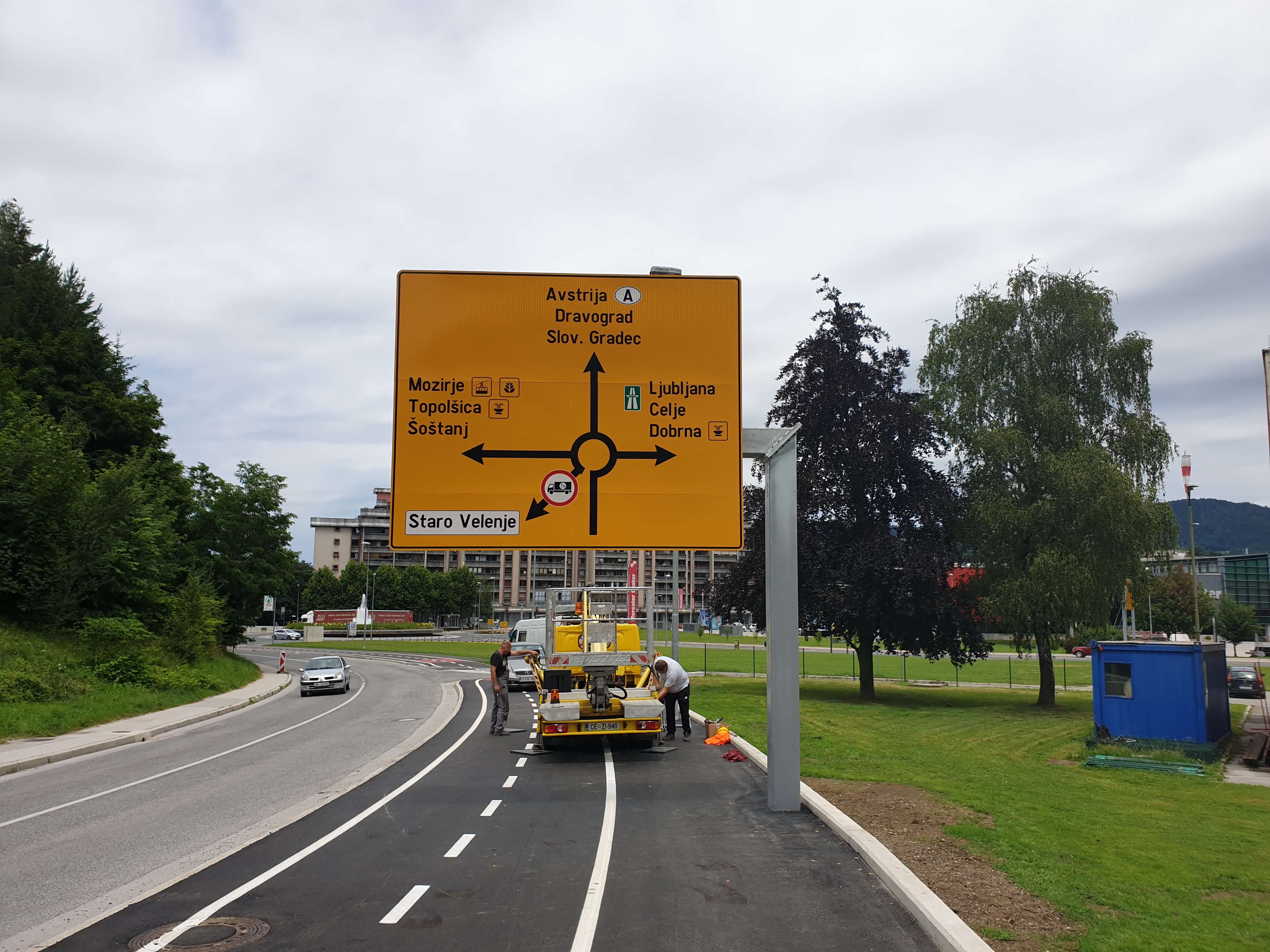 Portali - prometna signalizacija